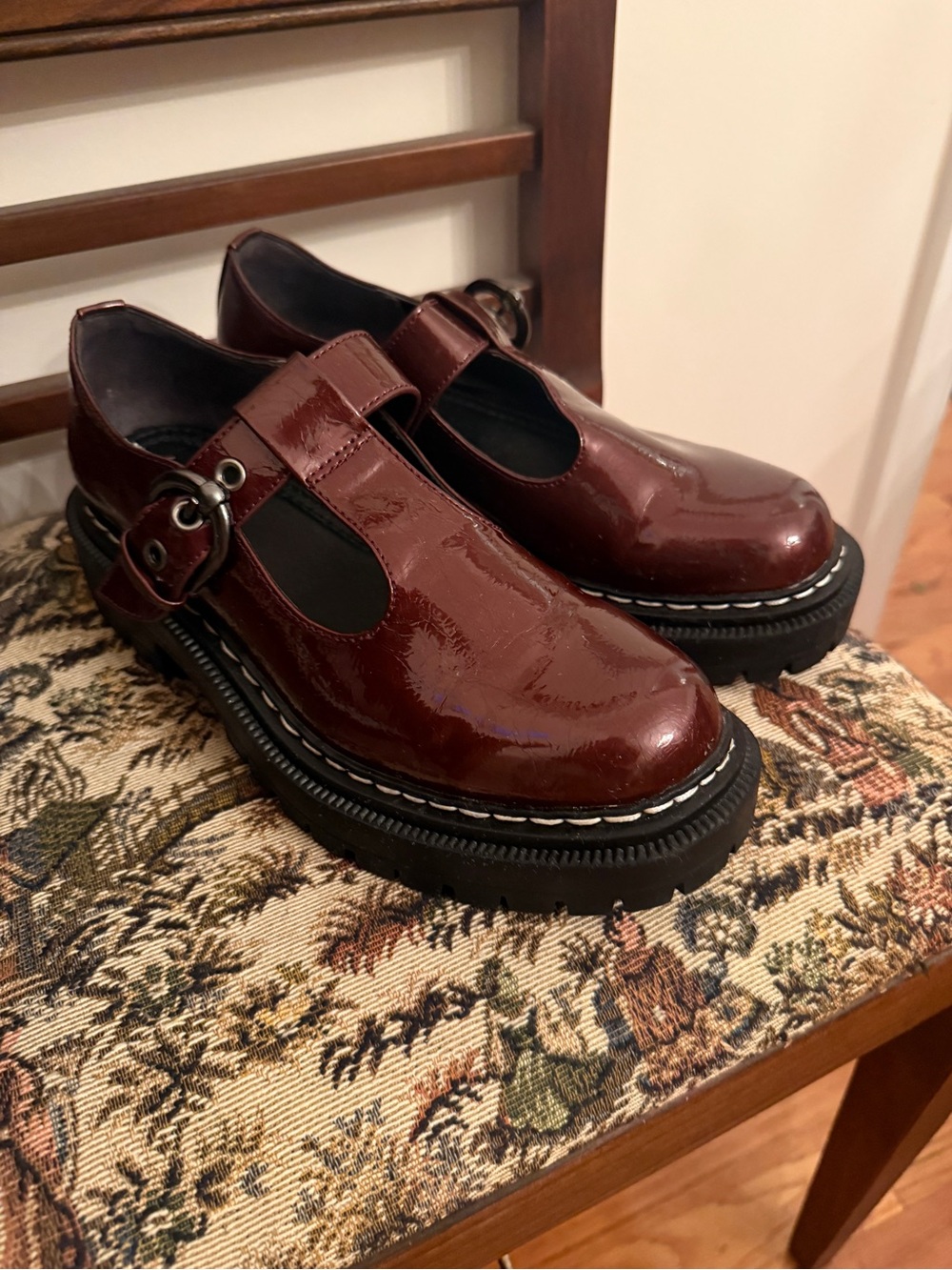 Circus by Sam Edelman Emelia Burgundy Patent Mary Jane Lug Sole Shoes Size 8 - Picture 4 of 12